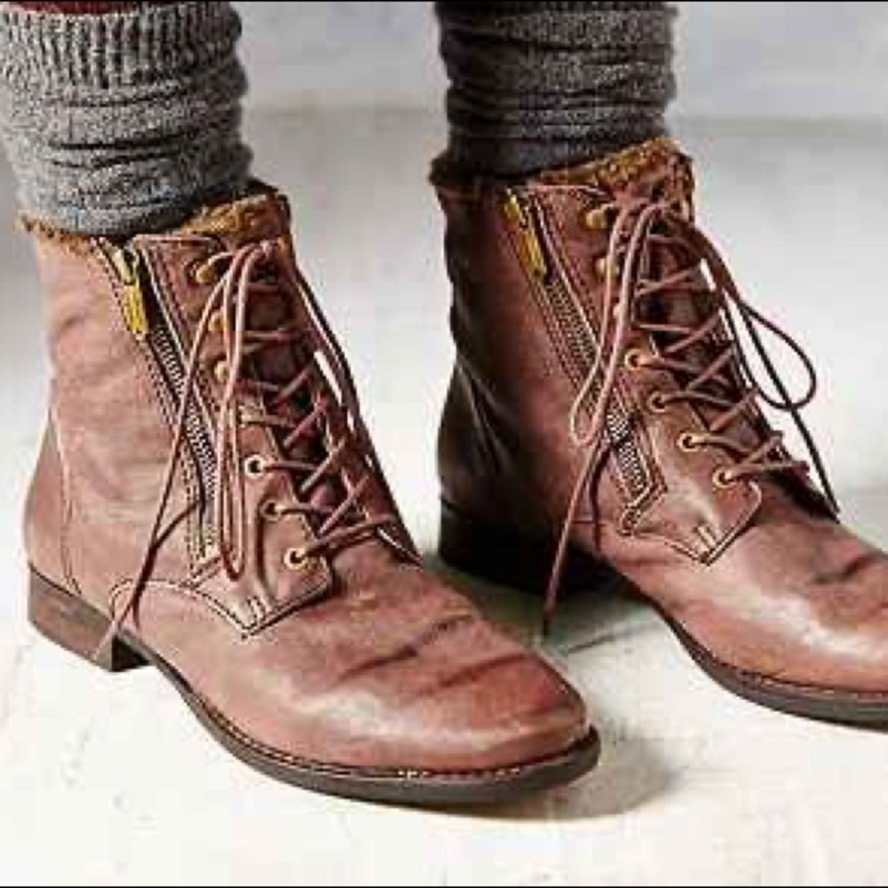 SAM EDELMAN COMBAT BOOTS